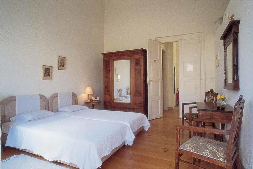 Hotel Omiros Ermoúpoli Eksteriør bilde
